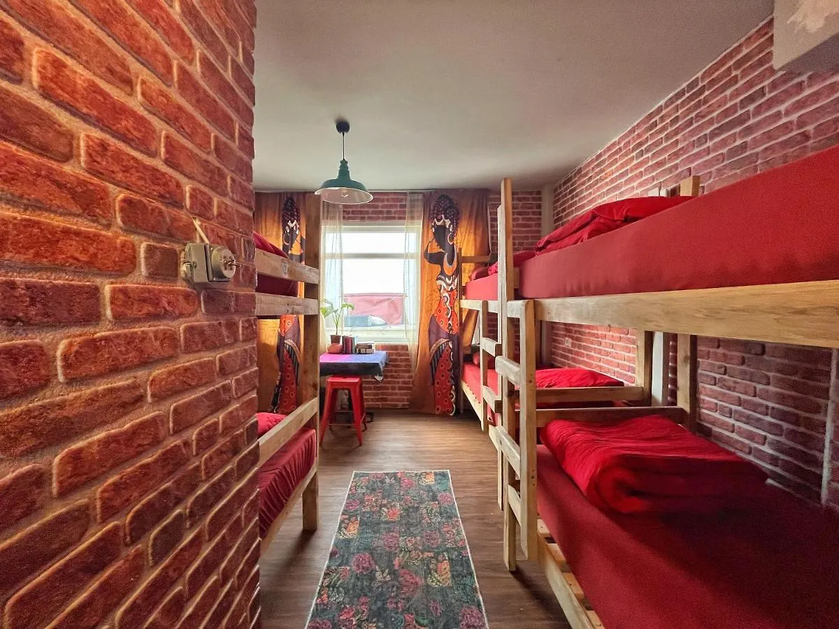 Lola Backpacker'S Hostel Istambul 0*,